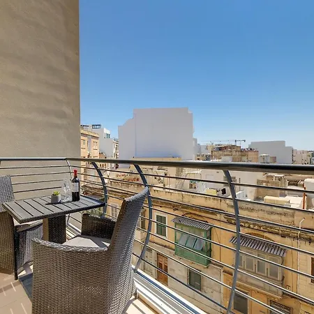 Apartment Luxury With Balcony, Area Gzira