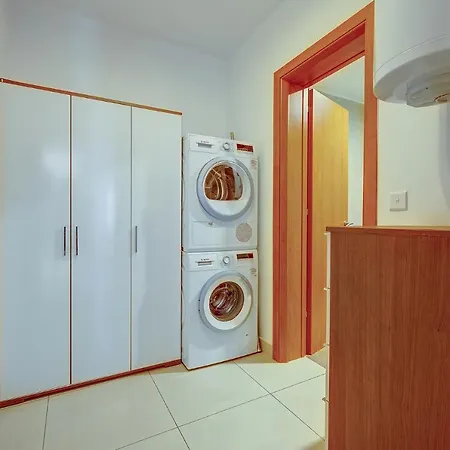 Luxury With Balcony, Area Gzira