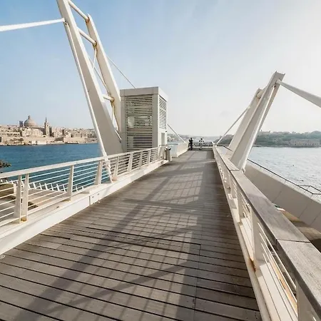 Luxury With Balcony, Area Gzira