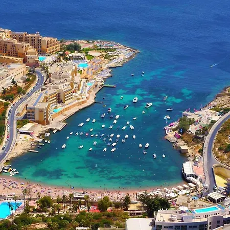 Luxury With Balcony, Area * Gzira